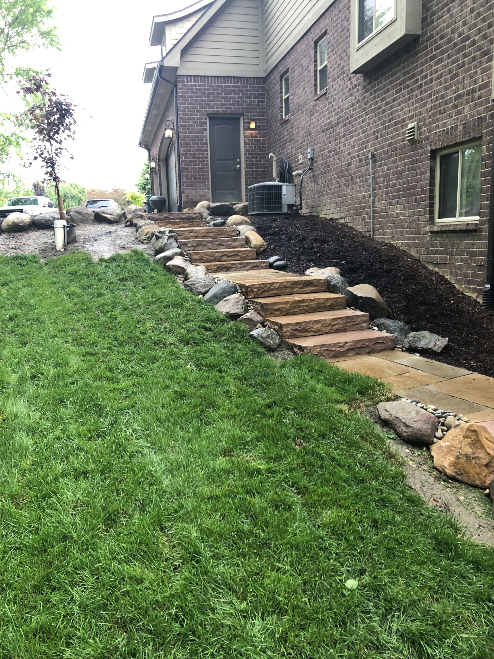 20190601_225152486_iOS