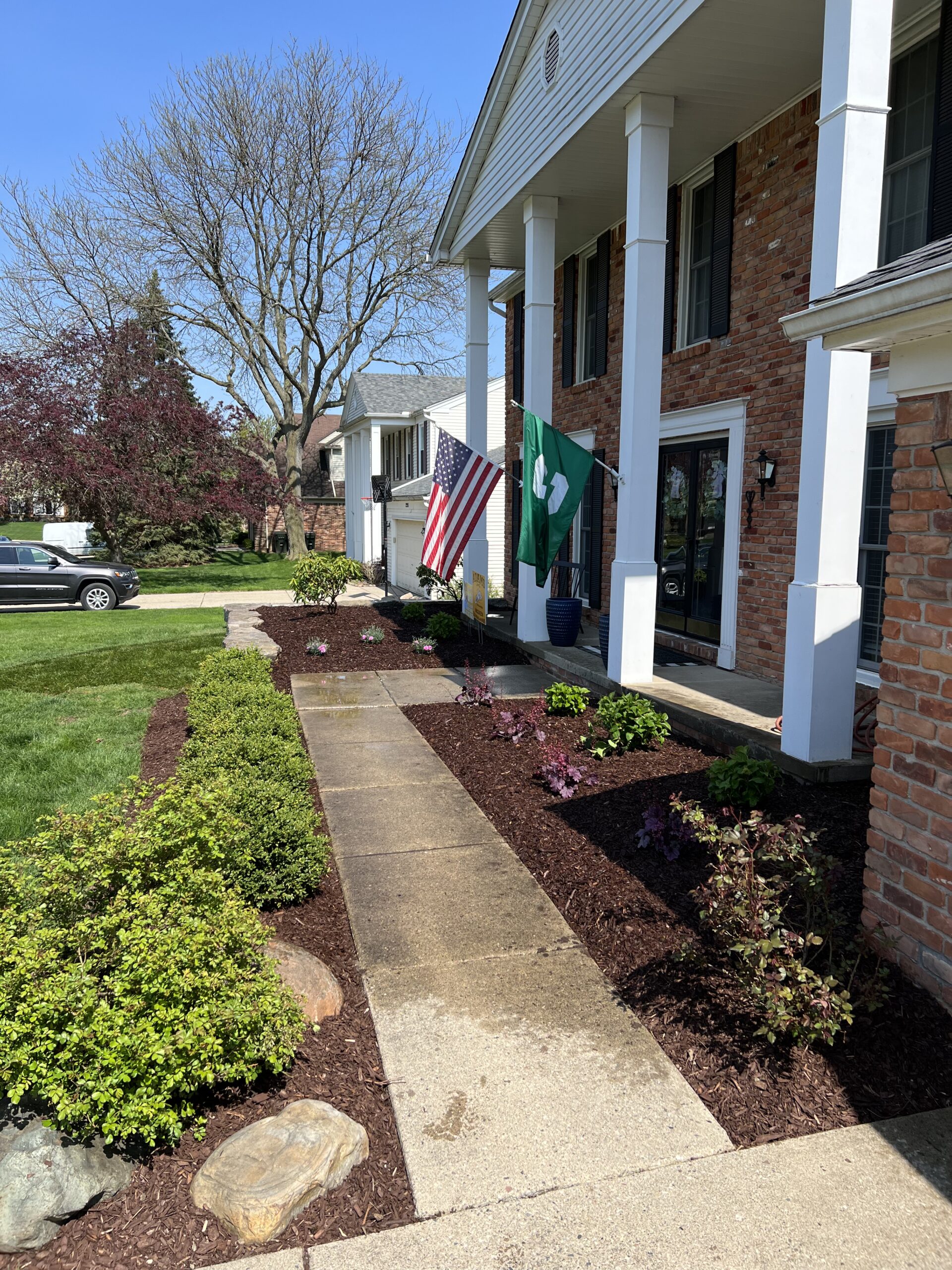 20230509_194012005_iOS